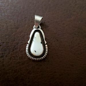 Stetling silver pendant